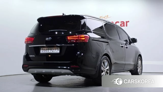 Kia The New Carnival id 4310771 из Кореи 12