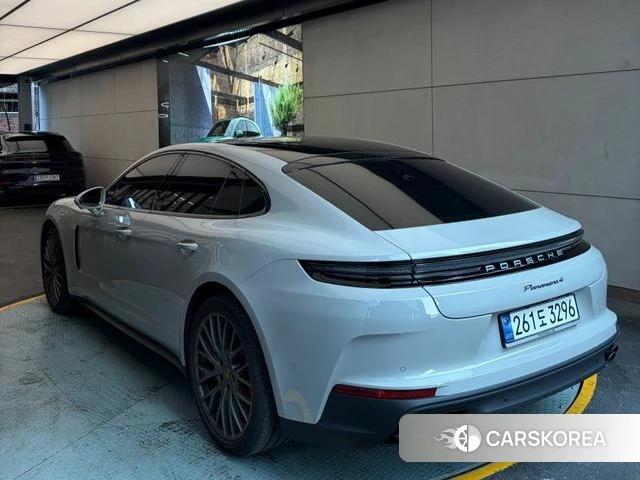 Porsche Panamera (976) 2025 Серебристо-серый из Кореи, фото 5