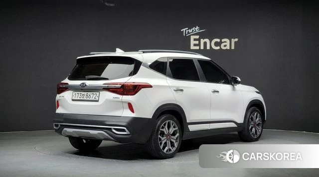 Kia Seltos id 4325041 из Кореи 12