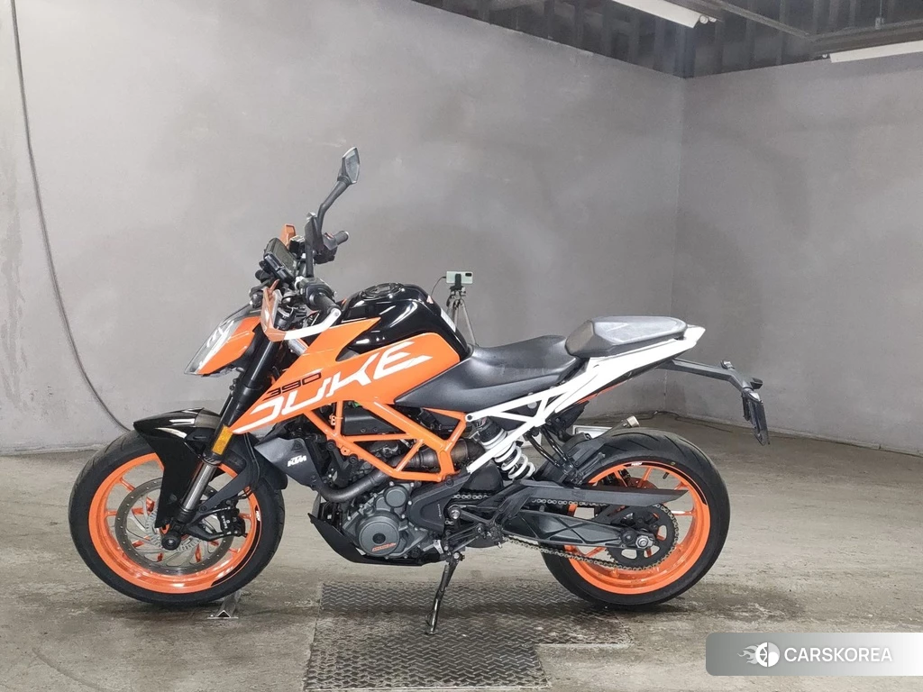 Проданный KTM 390 DUKE 2017 из Японии, фото 2
