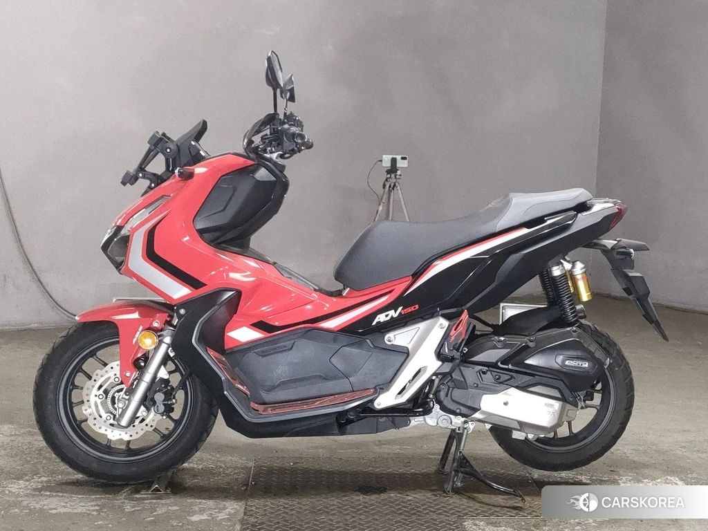 Проданный Honda ADV150 2019 из Японии