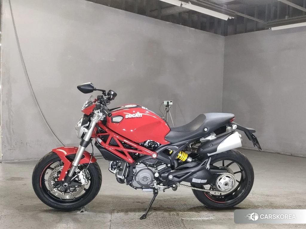 Проданный Ducati MONSTER 796 2011 из Японии