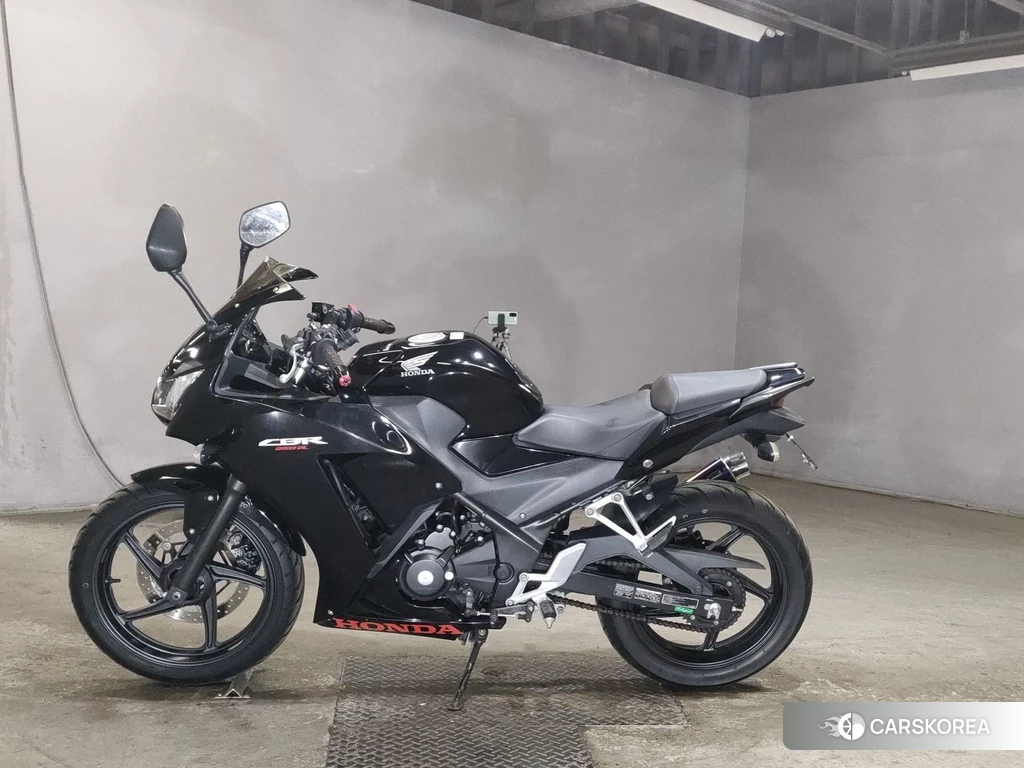 Проданный Honda CBR250R 2015 из Японии, фото 2