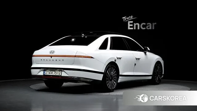 Hyundai Grandeur Hybrid (GN7) id 3769966 из Кореи 12