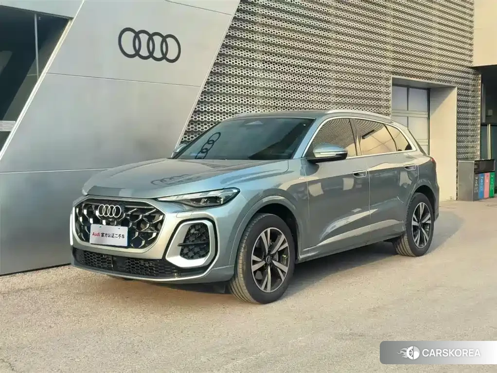 Audi Q5L 2026 Silver/gray из Китая, фото 2