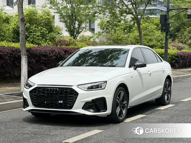 Audi A4L 2022 Белый из Китая, фото 3