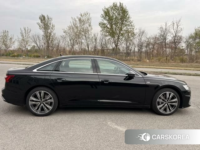 Audi A6L 2023 Черный из Китая, фото 3