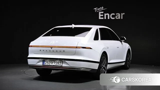 Hyundai Grandeur Hybrid (GN7) id 3507727 из Кореи 12