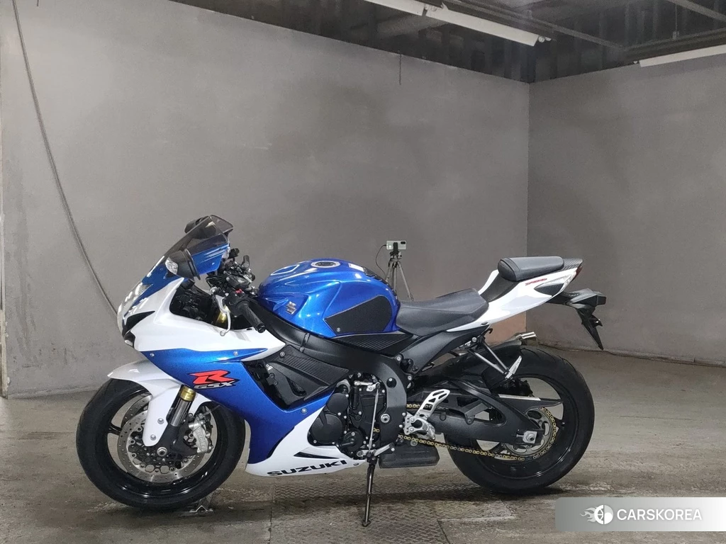 Проданный Suzuki GSX-R750 2015 из Японии, фото 2