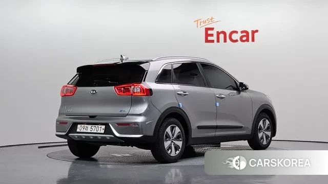 Kia Niro id 3013764 из Кореи 12