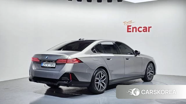 BMW 5 Series (G60) id 3850160 из Кореи 12