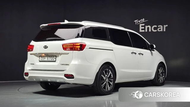 Kia The New Carnival id 4760410 из Кореи 12