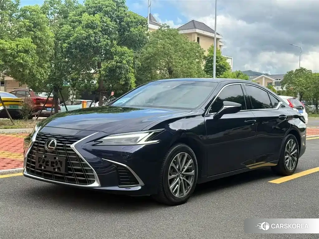 Lexus ES 2025 Черный из Китая, фото 2