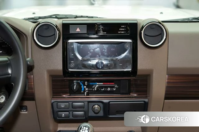 Toyota Land Cruiser 70 Series id 4272194 из Китая 12