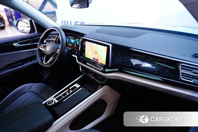Volkswagen Tourang 2023 Черный из Китая, фото 2