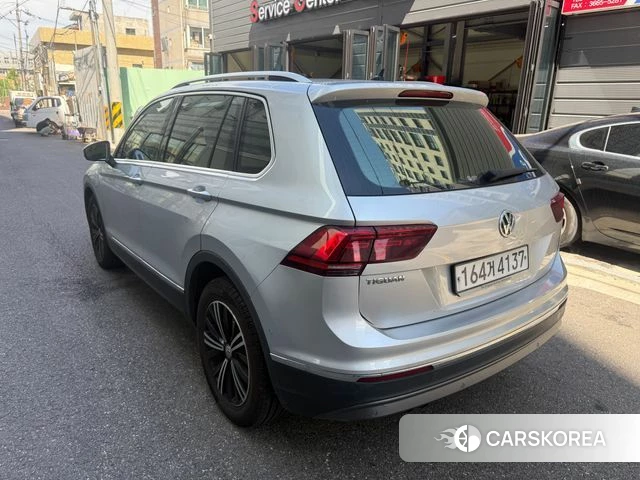 Volkswagen Tiguan second Generation 2020 Серый из Кореи, фото 6