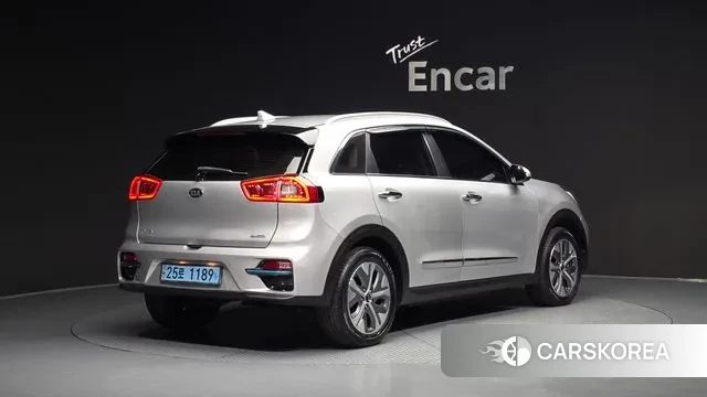 Kia Niro EV id 3766374 из Кореи 12