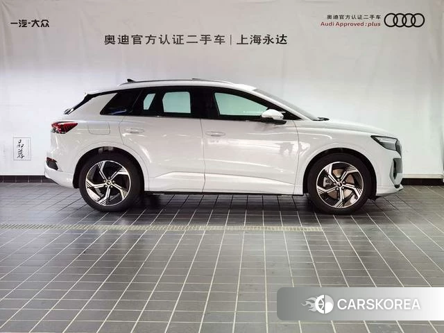 Audi Q4 e-tron 2022 Белый из Китая, фото 6