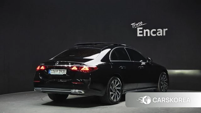 Mercedes-Benz E-Class W214 id 4200956 из Кореи 12