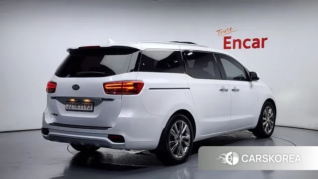 Kia The New Carnival id 2995120 из Кореи 12