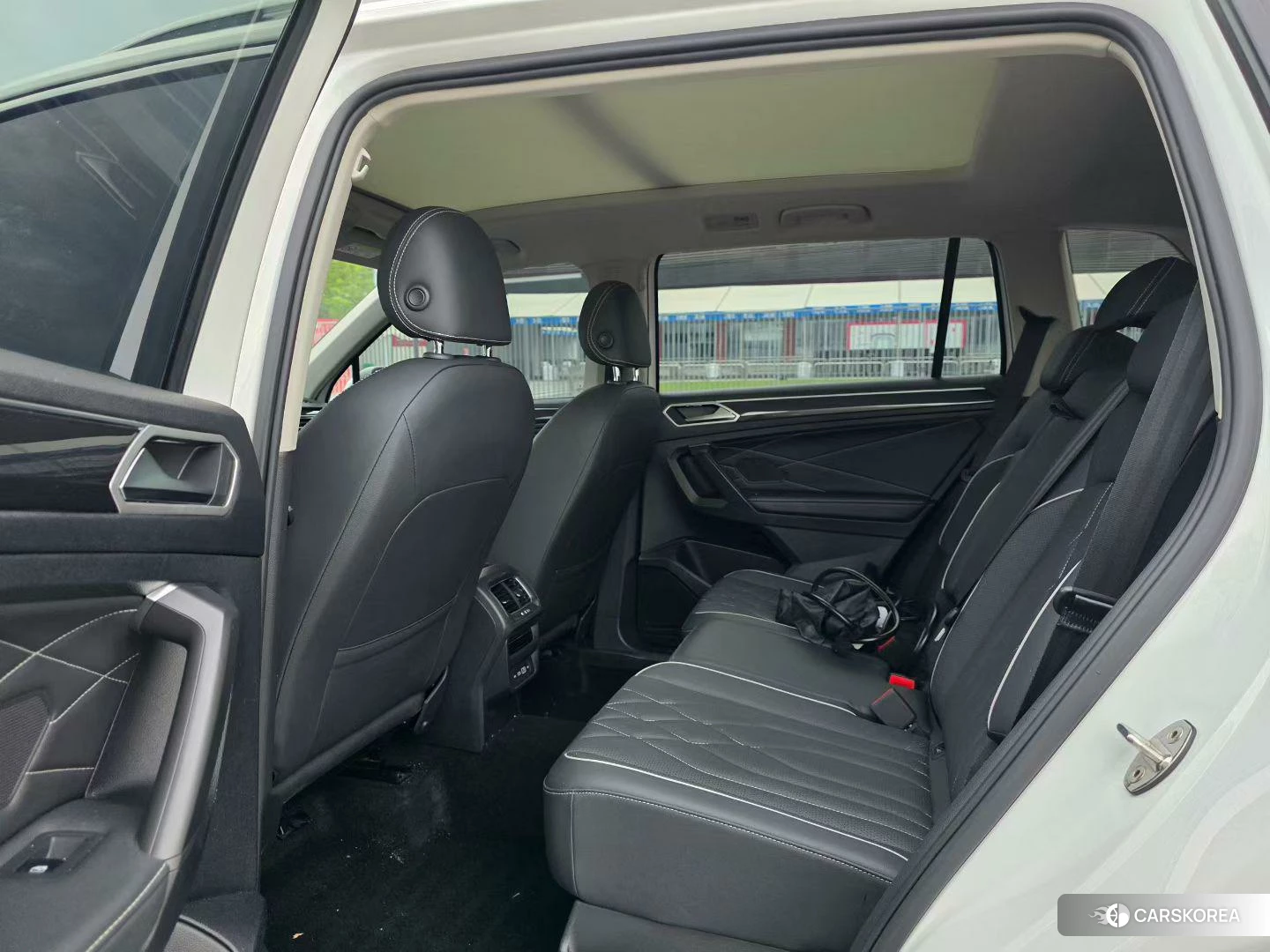 Volkswagen Tiguan L PHEV 2022 Белый из Китая, фото 2