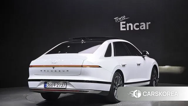 Hyundai Grandeur (GN7) id 3393945 из Кореи 12