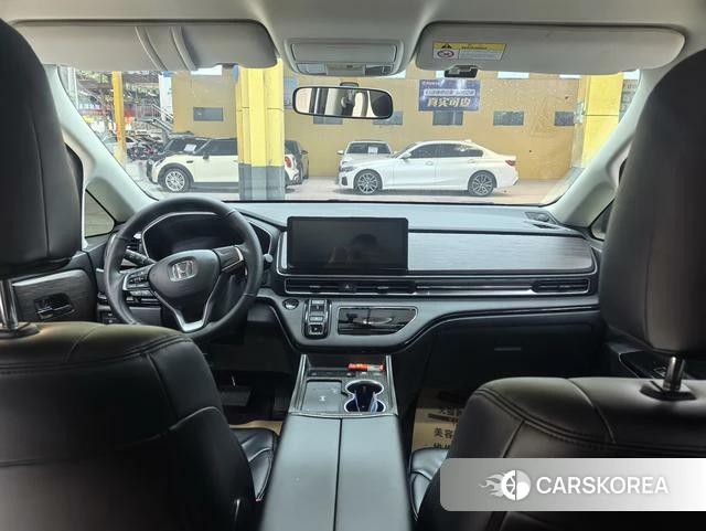 Honda Odyssey 2023 Белый из Китая, фото 2