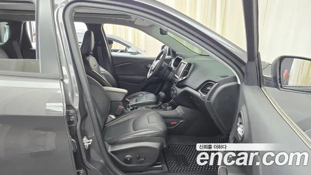 Jeep Cherokee (KL) id 2546761 из Кореи 12