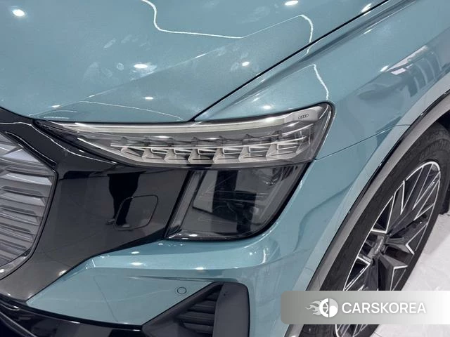 Audi Q5 e-tron 2023 Синий из Китая, фото 2
