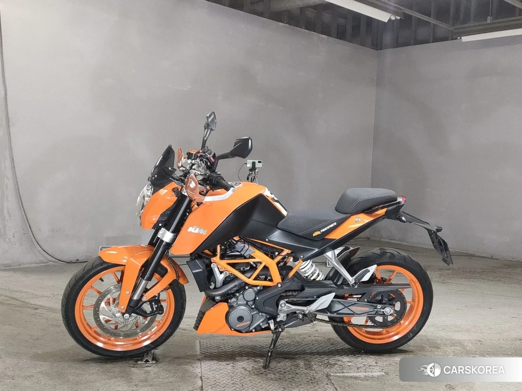 Проданный KTM 390 DUKE 2015 из Японии, фото 2