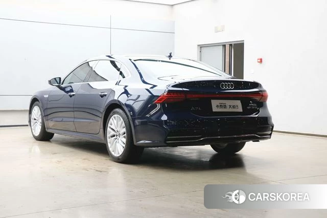 Audi A7L id 4264090 из Китая 12