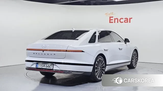 Hyundai Grandeur (GN7) id 3649303 из Кореи 12