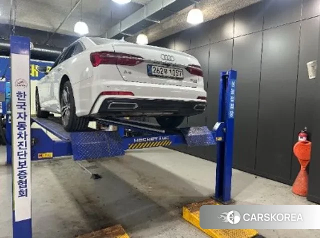 Audi A6 (C8) 2021 Белый из Кореи, фото 2