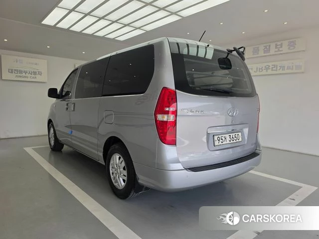 Hyundai The New Grand Starex id 4435483 из Кореи 10