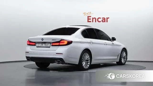 BMW 5 Series (G30) id 3448868 из Кореи 12