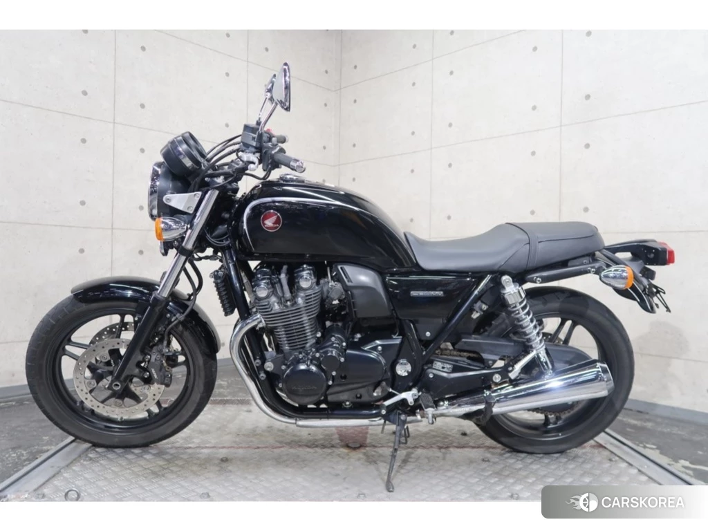 Проданный Honda CB1100 ABS 2019 из Японии, фото 2