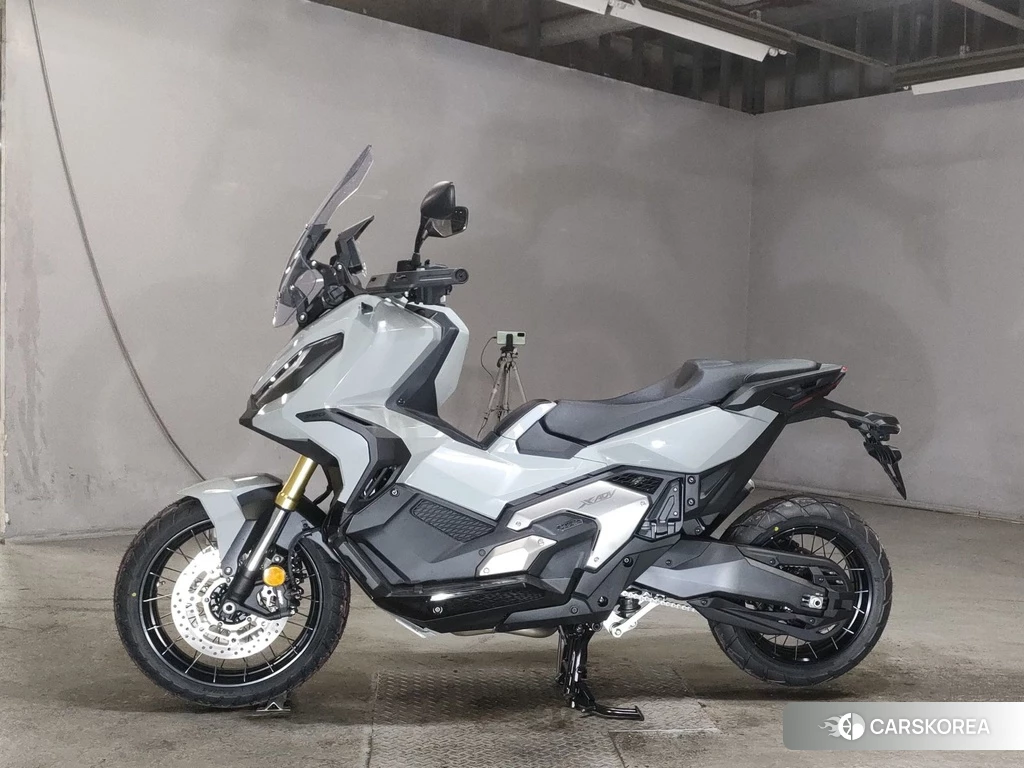 Проданный Honda X-ADV 750 2024 из Японии