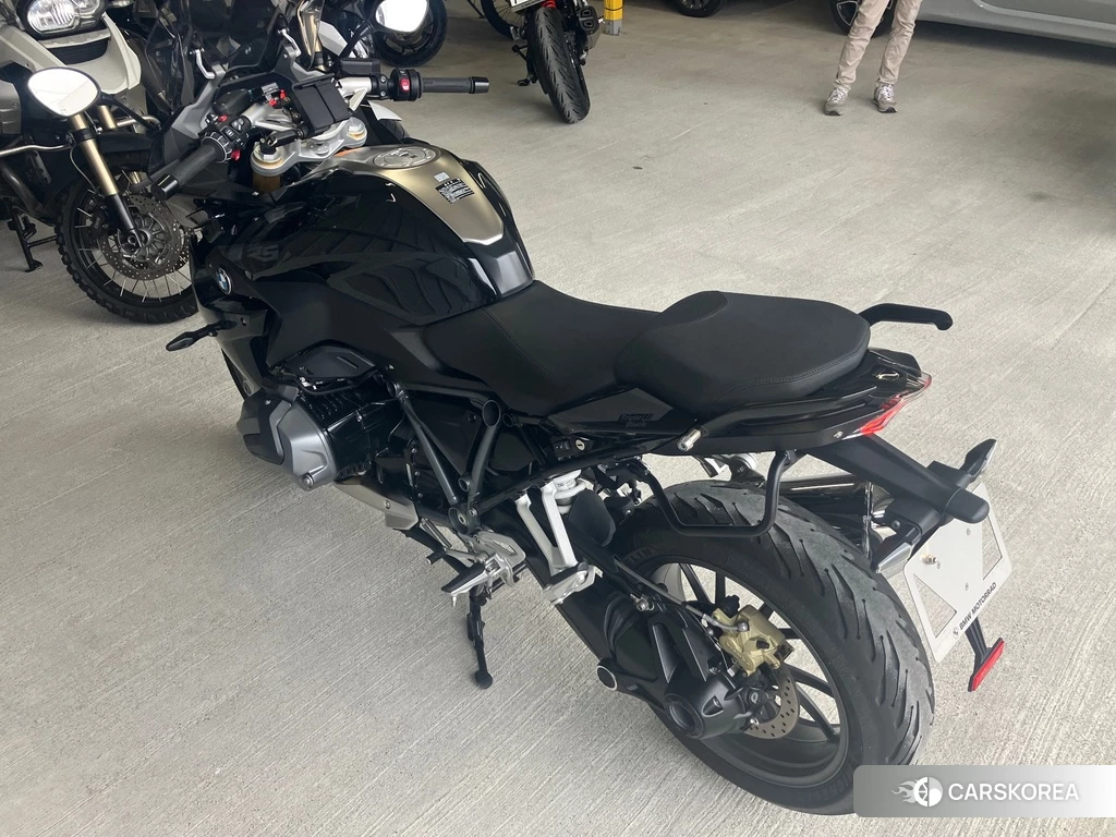 Проданный BMW R1250RS 2023 из Японии