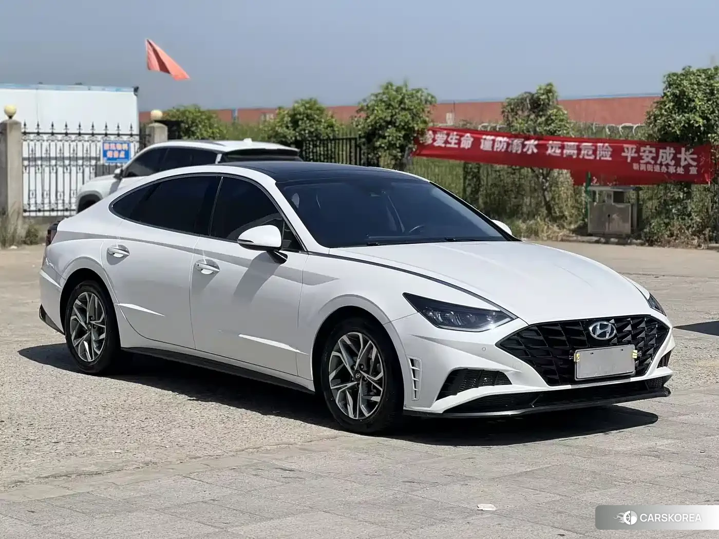 Hyundai Sonata 2022 Белый из Китая, фото 2