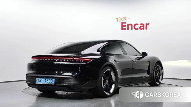 Porsche Taycan id 4201693 из Кореи 12