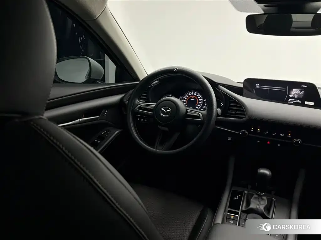 Mazda 3 id 4577616 из Китая 12