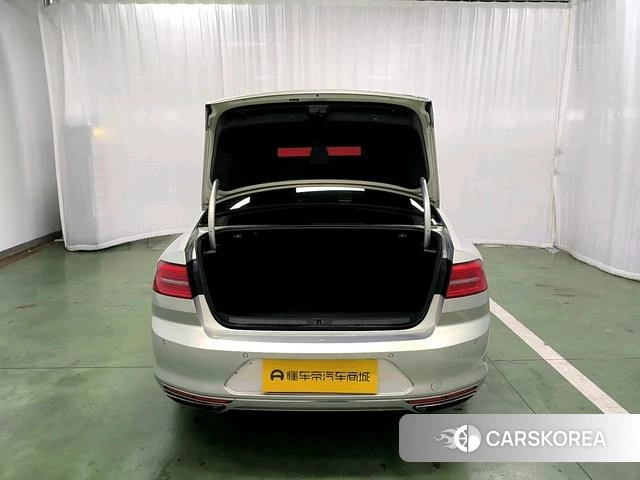 Volkswagen Magotan id 4238077 из Китая 12