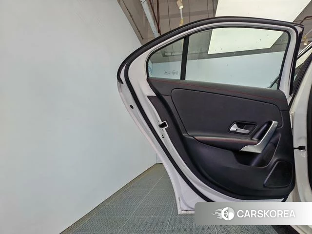 Mercedes-Benz Class A id 4380466 из Китая 12