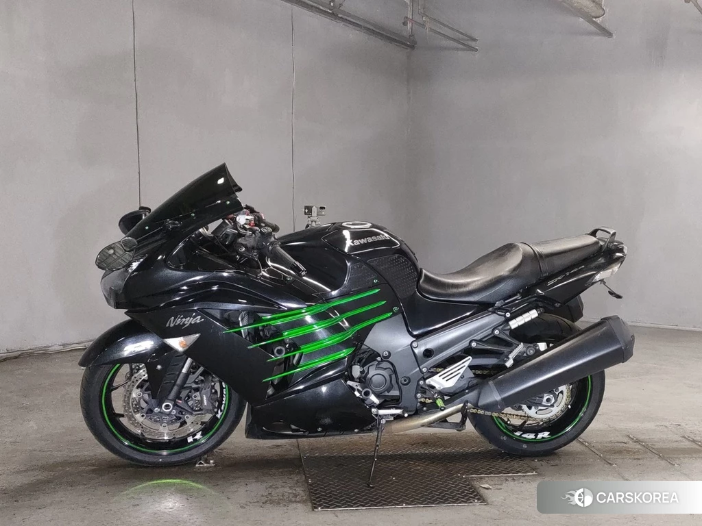 Проданный Kawasaki ZX-14R NINJA 2014 из Японии, фото 2