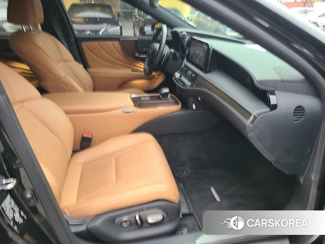 Lexus LS 2023 Черный из Китая, фото 4