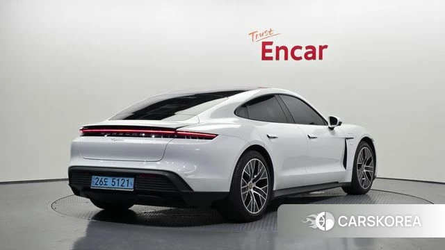 Porsche Taycan id 4580049 из Кореи 12
