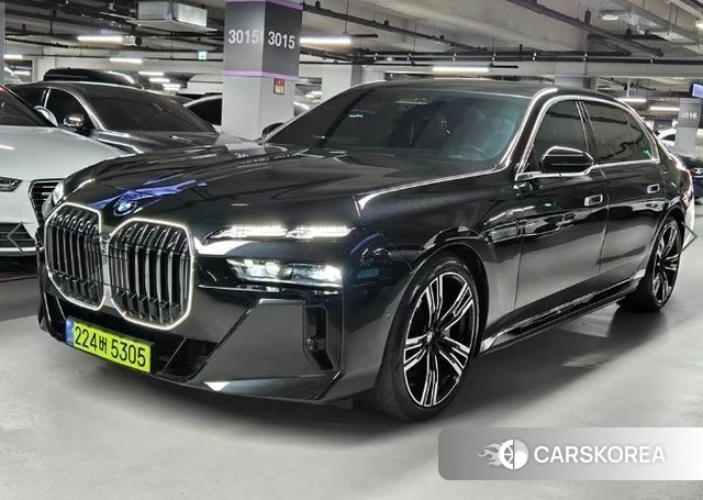 BMW 7 Series (G70) 2023 Черный из Кореи, фото 2