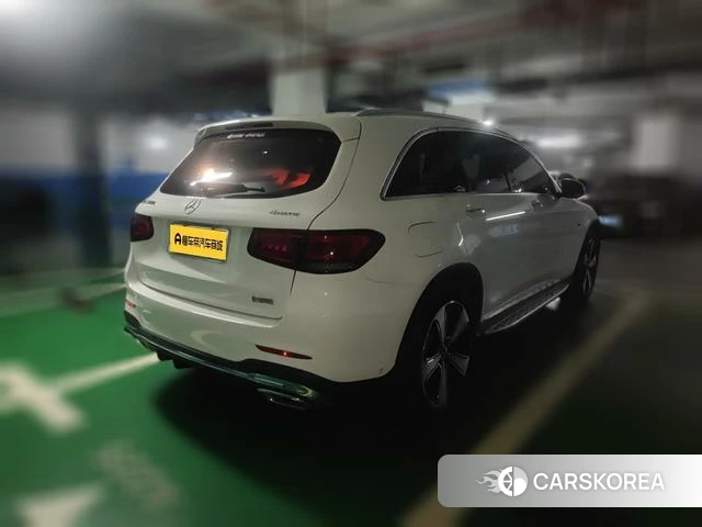 Mercedes-Benz GLC 2023 Белый из Китая, фото 2