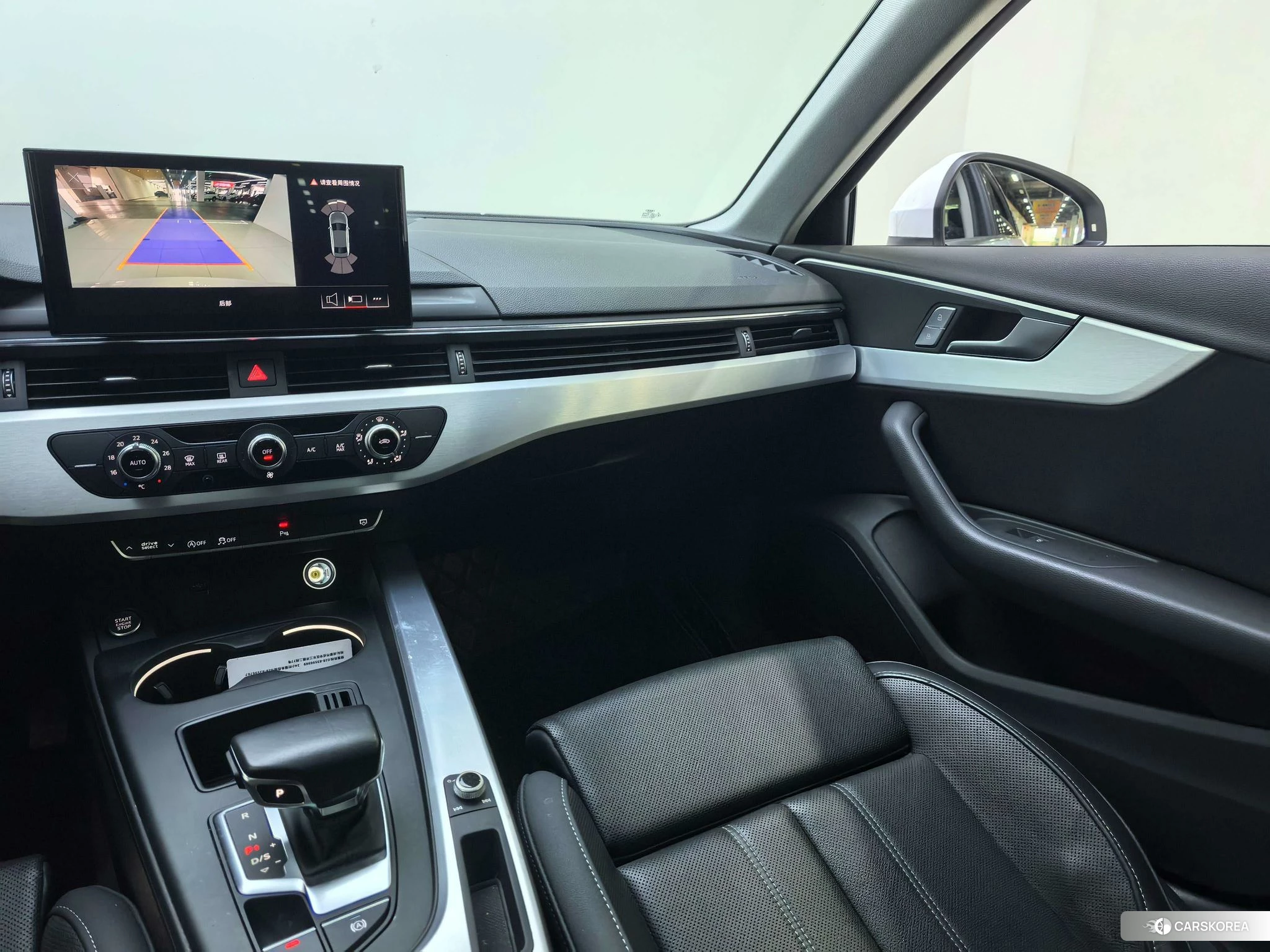 Audi A4L id 4426833 из Китая 7