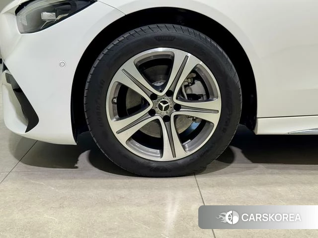 Mercedes-Benz Class C id 3888691 из Китая 12